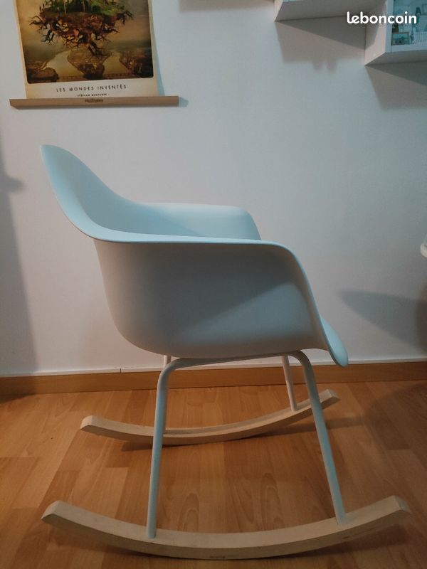 Chaise à bascule scandinave design (image 1)