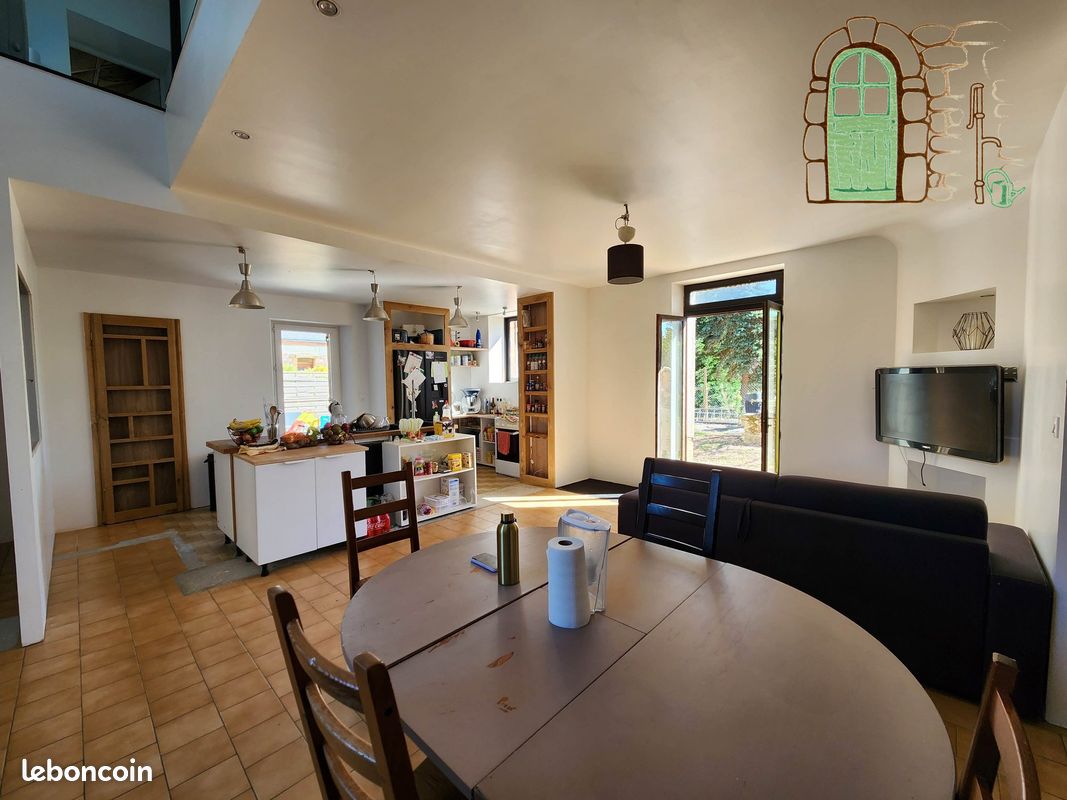 Maison 6 pièces 157 m² · à Rahay · 157 m² · 130 000 €