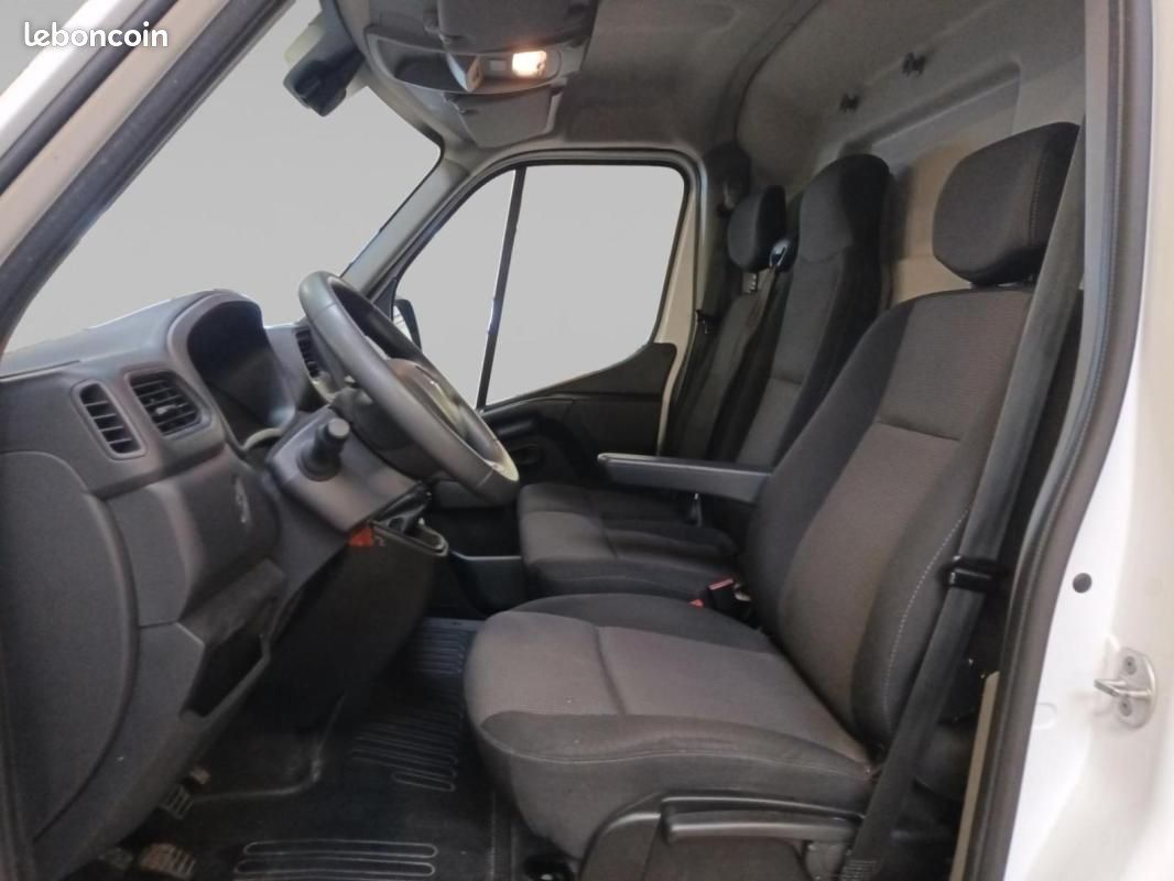 Renault Master III FGN TRAC F3300 L2H2 BLUE DCI 135 GRAND CONFORT (image 9)