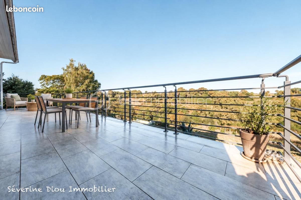 Maison 7 pièces 247 m² · à Navailles-Angos · 247 m² · 419 000 €