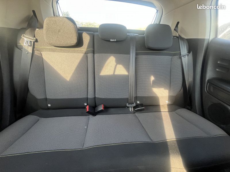 Citroen C3 1.2 PURETECH 83CH S&S SHINE (image 11)