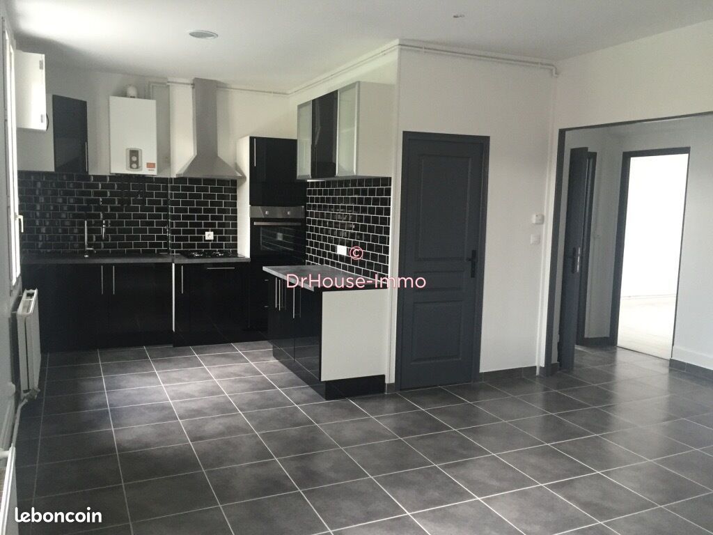 Immeuble 9 pièces 192 m² · à Saint-Étienne · 192 m² · 253 000 €