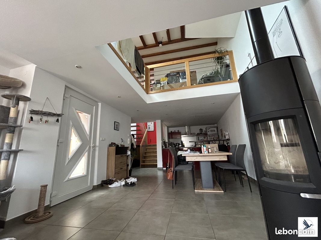 Appartement 3 pièces 105 m² · à Ittenheim · 105 m² · 1 250 €/mois