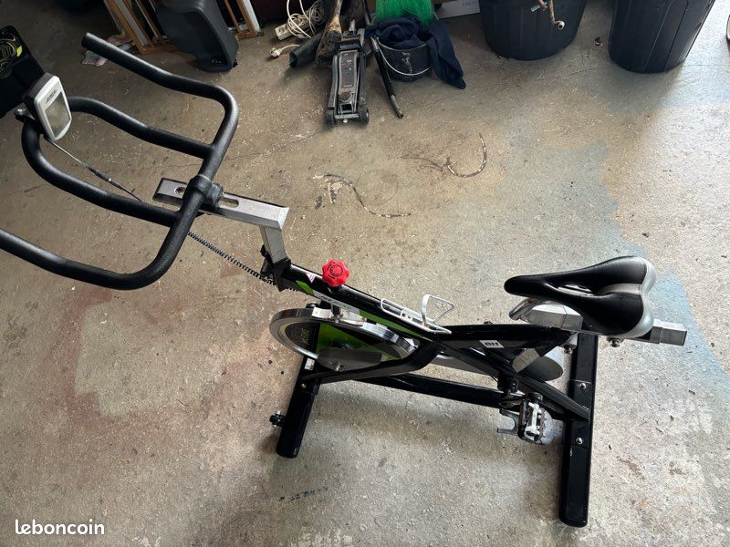 Vélo Intérieur type RPM (image 2)