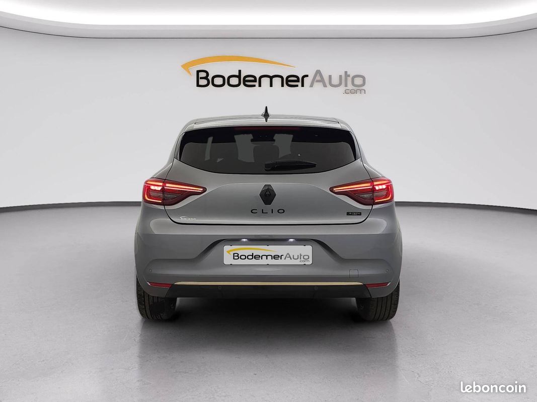 RENAULT Clio E-Tech full hybrid 145 Engineered (image 4)