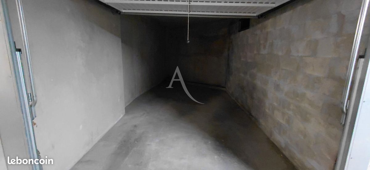 Parking 17 m² · à Cannes · 17 m² · 35 000 €