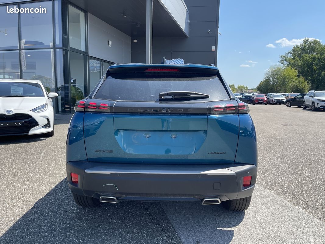 Peugeot 2008 1.2 HYBRID 145CH ALLURE E-DCS6 (image 6)
