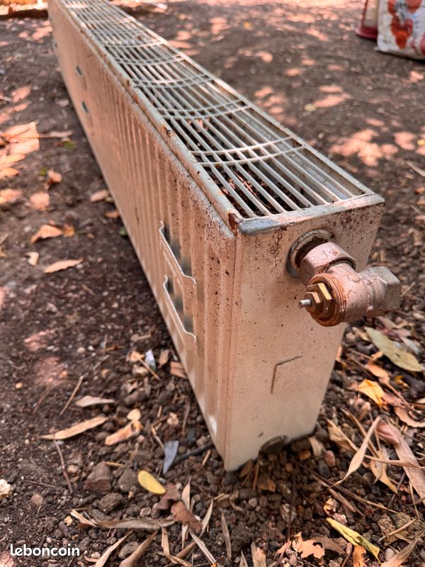 Radiateur à eau sous fenêtre (image 4)