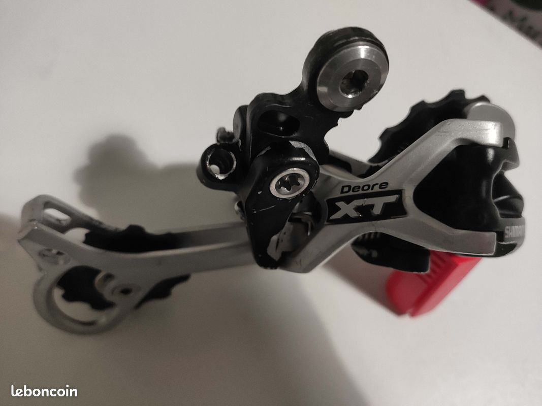 Derailleur arriere Shimano XT 9V vitesses Équipements vélos