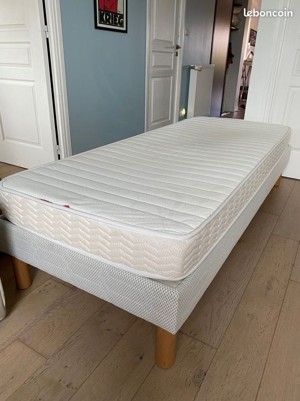 Lit et matelas 1 personne 80X200 (image 1)