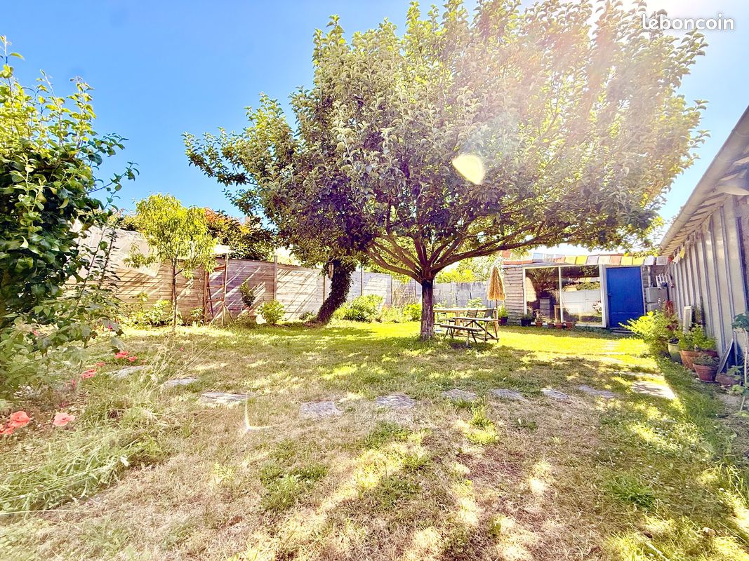 Maison 10 pièces 195 m² · à Pont-Saint-Martin · 195 m² · 384 000 €