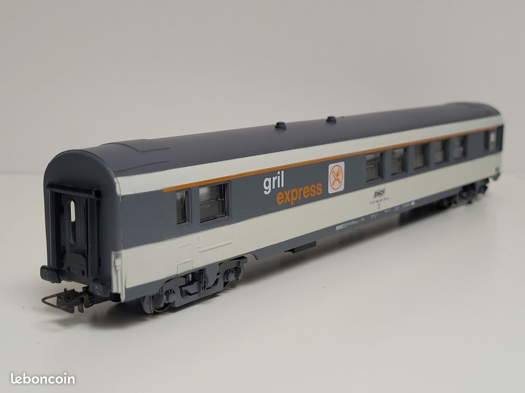 Train wagon N°540100 Voiture SNCF GRILL EXPRESS CORAIL Jouef Ho (image 8)