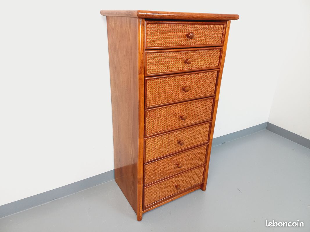 Commode chiffonnier semainier vintage en rotin, bois et cannage des années 70 (image 4)