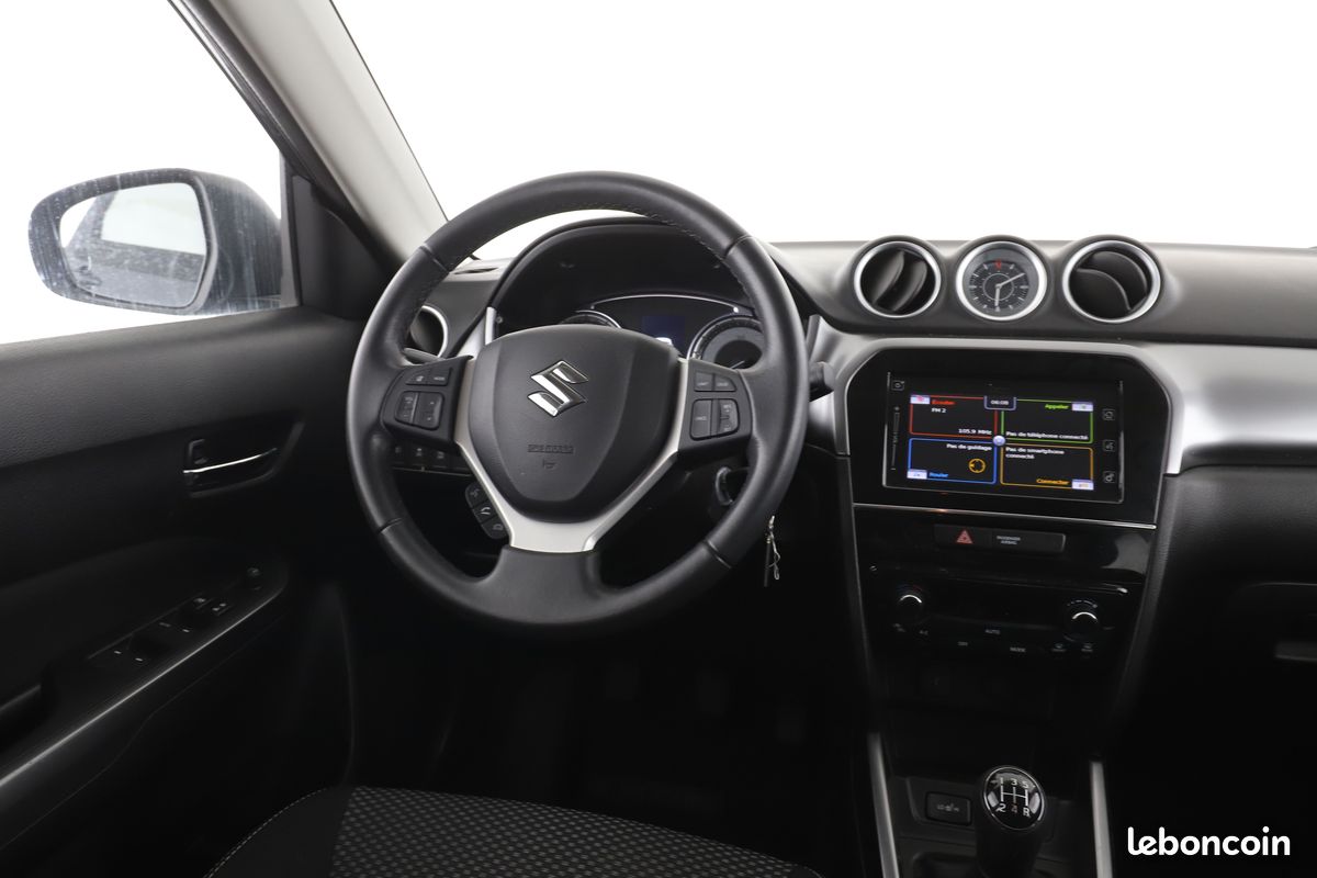 Suzuki Vitara 1.0 BoosterJet Privilege 111 ch (image 7)
