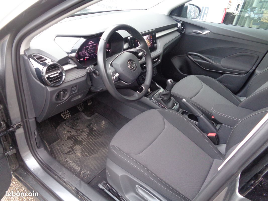 Skoda fabia 1.0 tsi 95 evo 2 selection bvm5 (image 4)