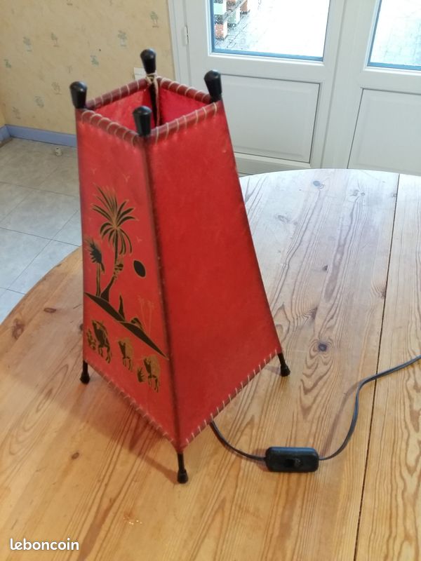 Lampe Artisanale Tunisienne en peau de chèvre (image 1)