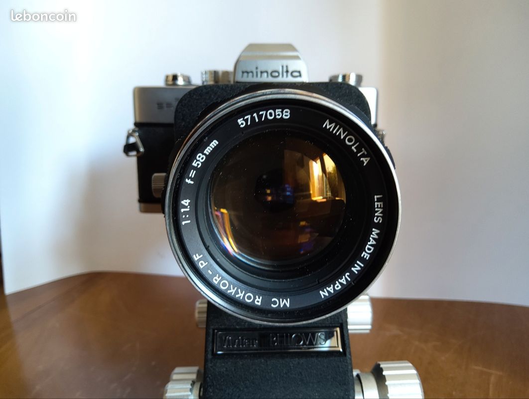 Appareil photo argentique 35 mm Minolta SRT Super SLR + objectif MC