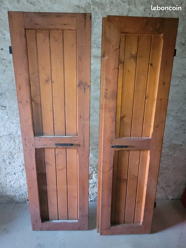 Vend lot de 4 paires de volet bois fenêtre 125x120 - Bricolage