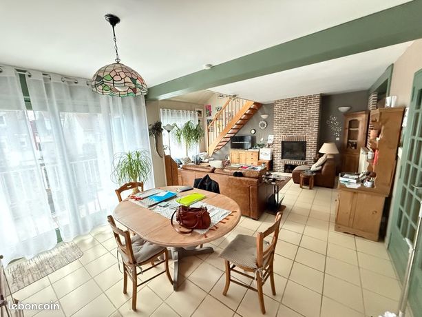 Maison semi plain pied 5 chambres 135 m2