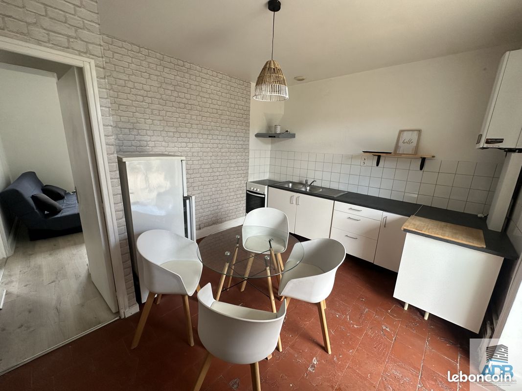 Appartement 2 pièces 40 m² · à Roanne · 40 m² · 450 €