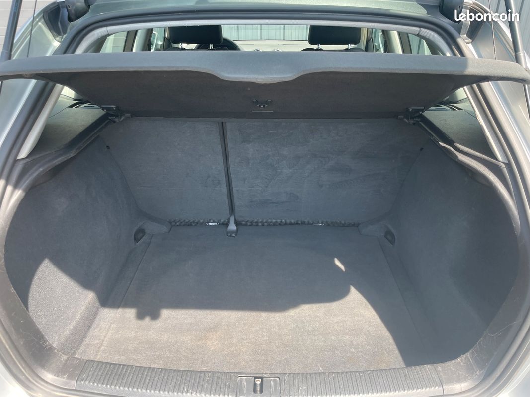Audi A3 2.0 TDI 140 Ambiente (image 5)