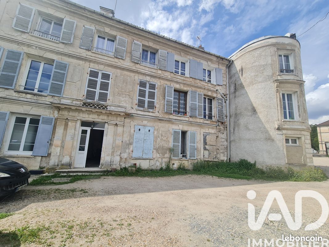 Appartement 4 pièces 61 m² · à Yerres · 61 m² · 130 000 €