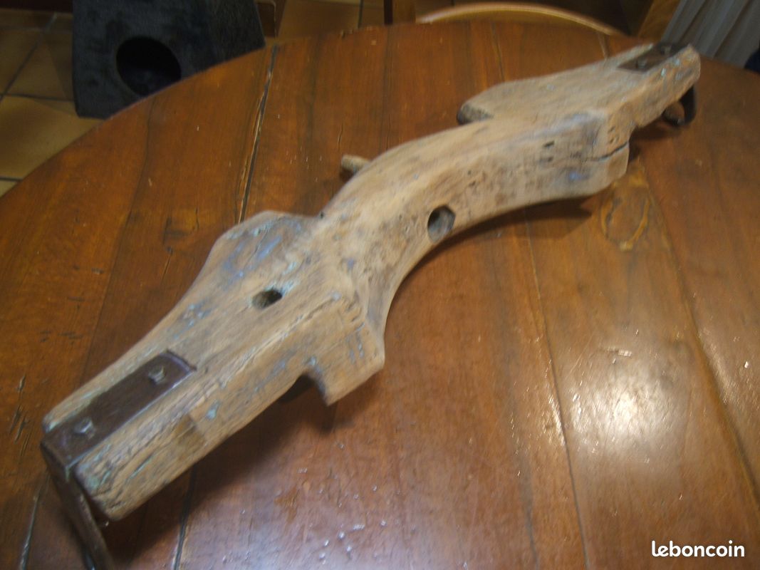 Ancien Attelage à Boeufs En Bois Et Métal - N°1 - Longueur 25 Cm - MANQUES (usé)
