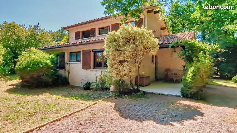 Maison 5 pièces 140 m²