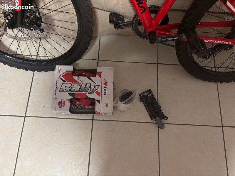 đŽââïž VĂ©lo Bottecchia Neuf 26â + Accessoires (Casque, Gourde, Pompe) â PRĂT Ă ROULER (image 2)