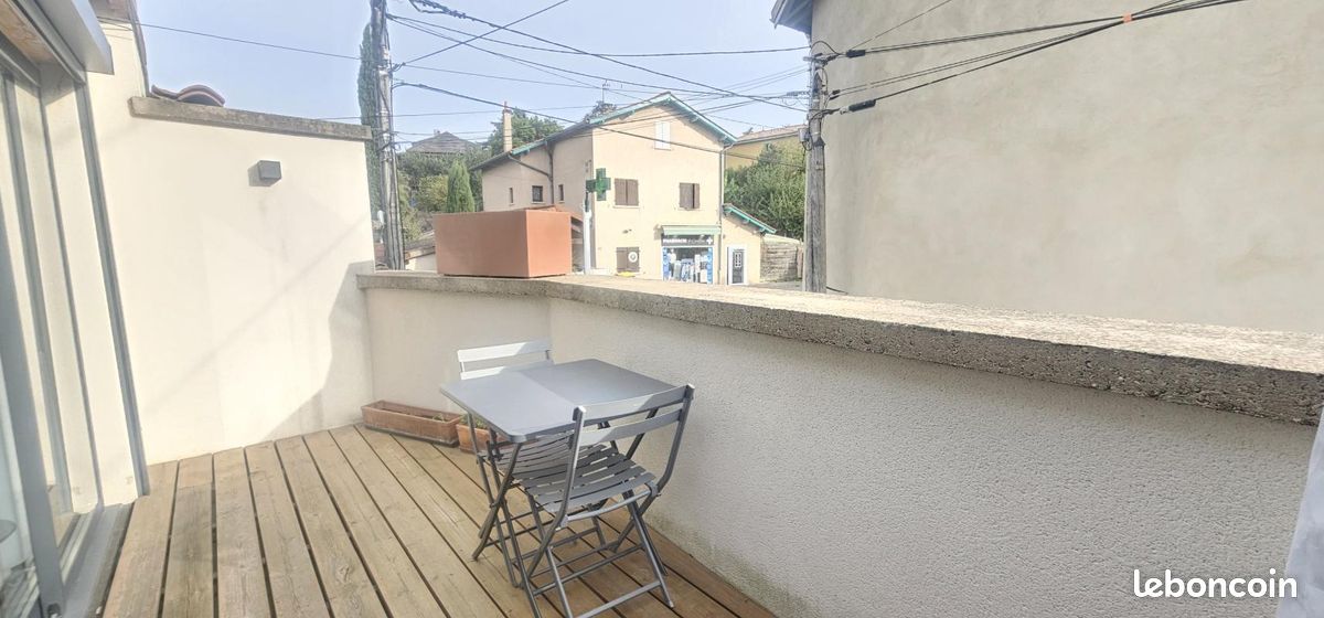 Maison 3 pièces 62 m² · à Cailloux-sur-Fontaines · 62 m² · 325 000 €