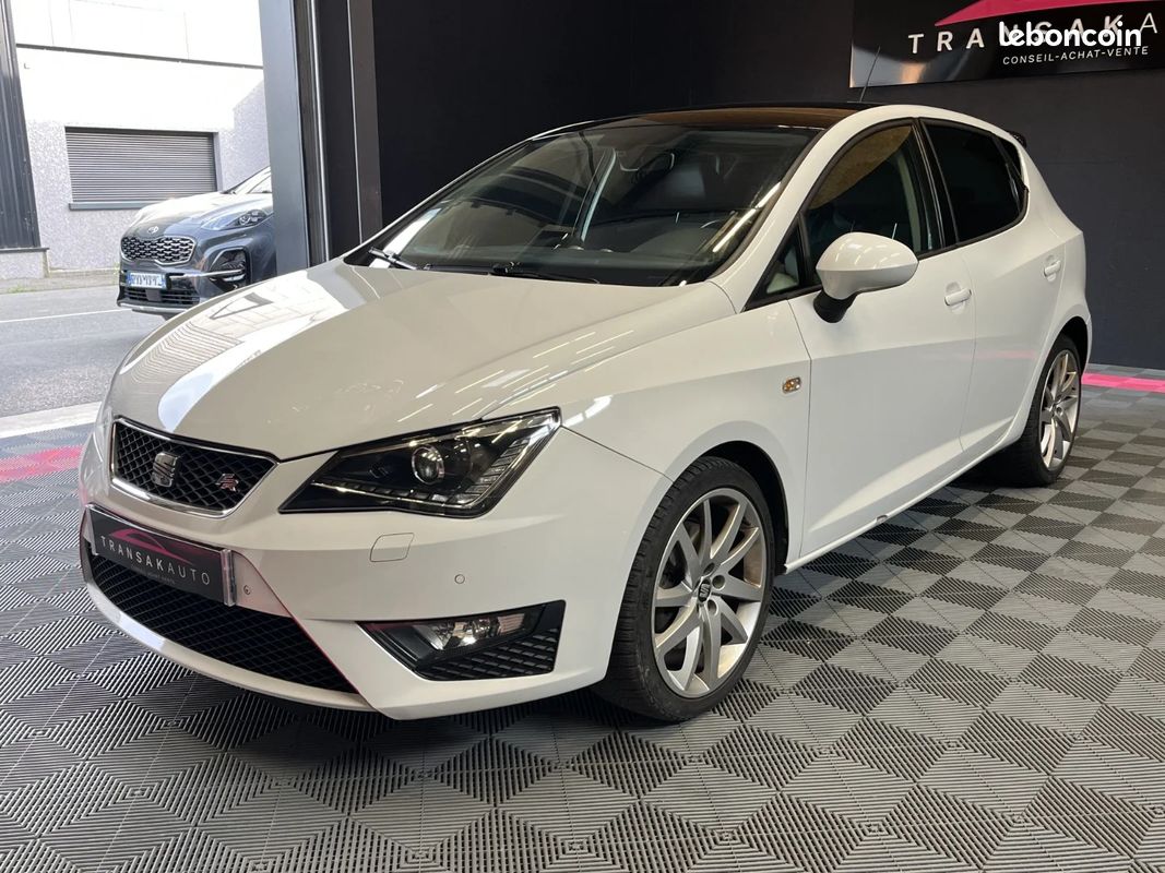SEAT IBIZA 1.0 TSI 110 FR - CUIR ALCANTARA - TOIT OUVRANT - GPS - CLIM Auto - (image 9)