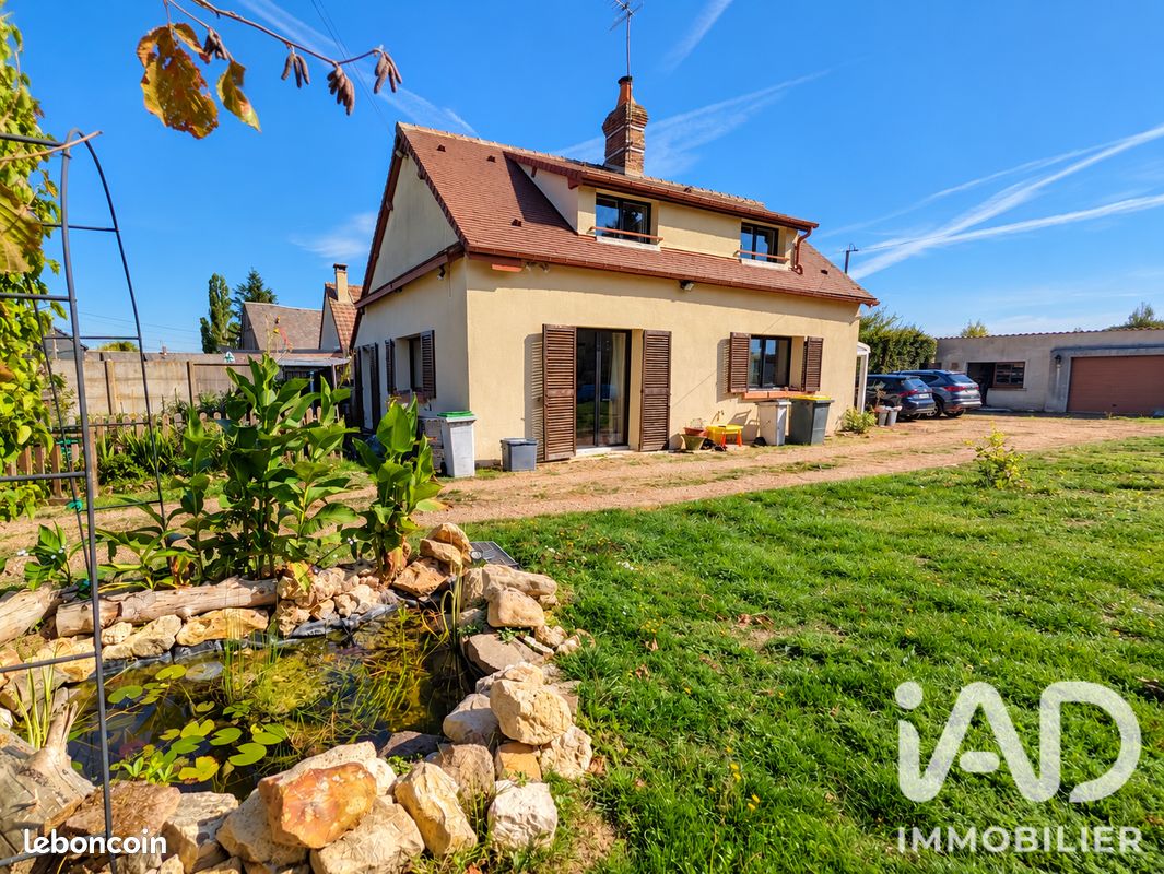 Maison 3 pièces 86 m² · à Saint-Avit-les-Guespières · 86 m² · 167 000 €