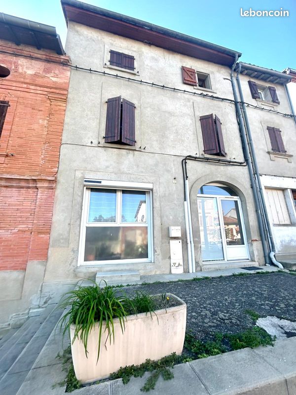 Immeuble 132 m² · à Lagardelle-sur-Lèze · 132 m² · 253 200 €
