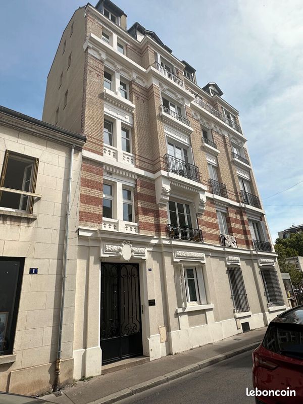 Appartement 3 pièces 68 m² · à Colombes · 68 m² · 299 000 €