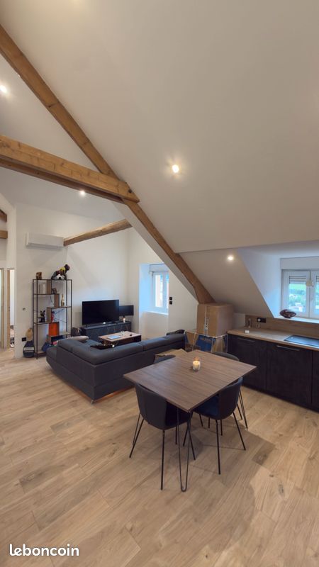 Appartement 4 pièces 91 m² · à Villers-le-Lac · 91 m² · 320 000 €