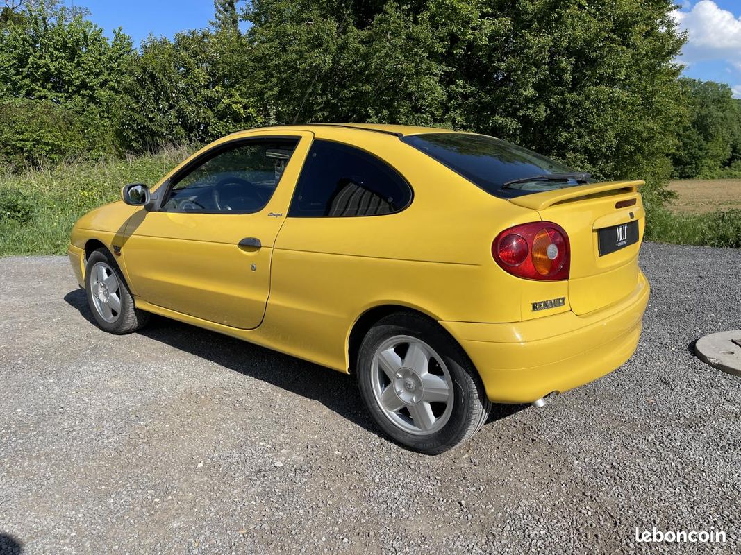 RENAULT MEGANE Mégane Coupé 16S 110 cv | SORT DE REVISION - DISTRIBUTION FAITE (image 6)
