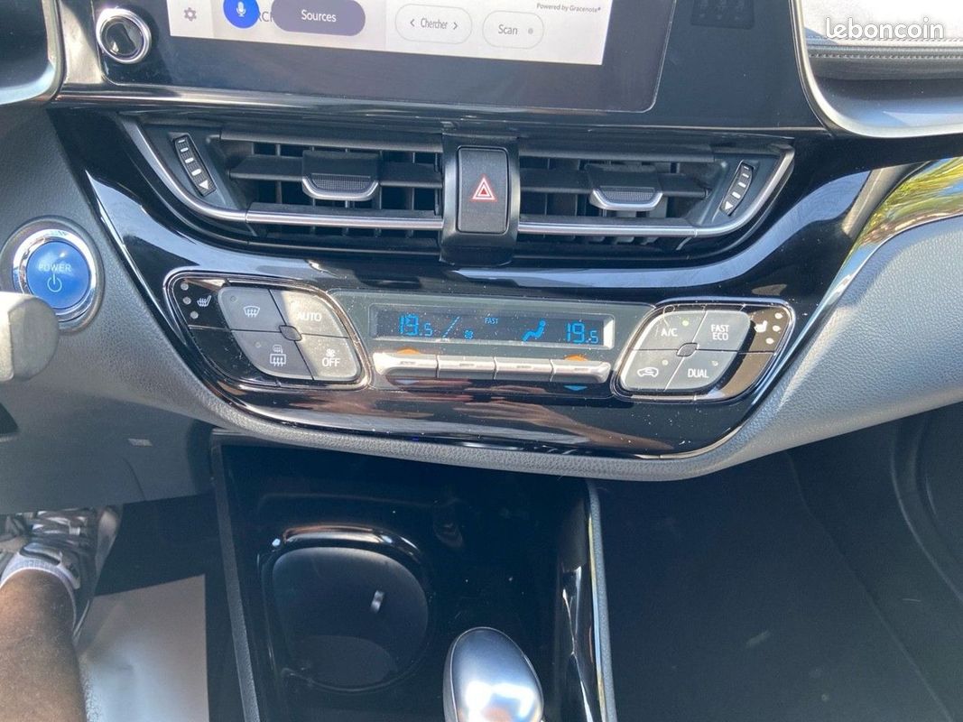Toyota C-HR 2.0 HYBRID 184 EDITION ATTELAGE (image 20)