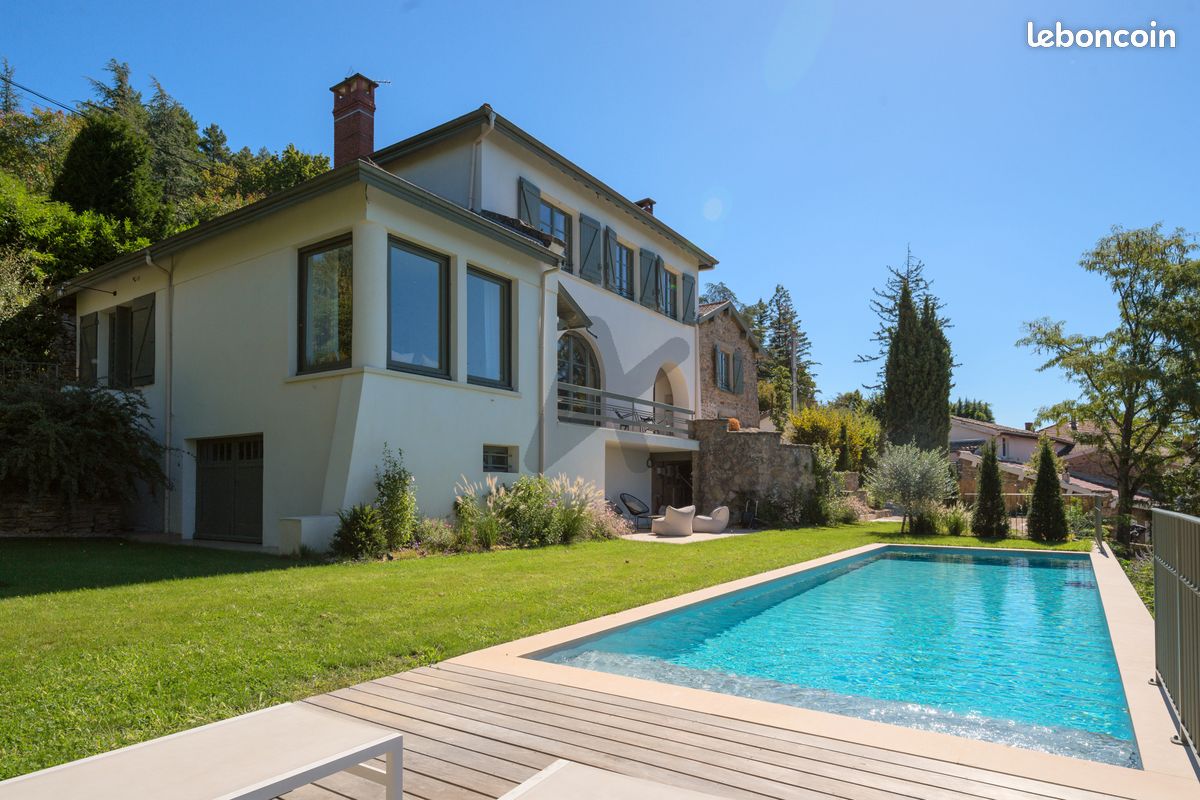 Maison 8 pièces 237 m² · à Limonest · 237 m² · 1 750 000 €