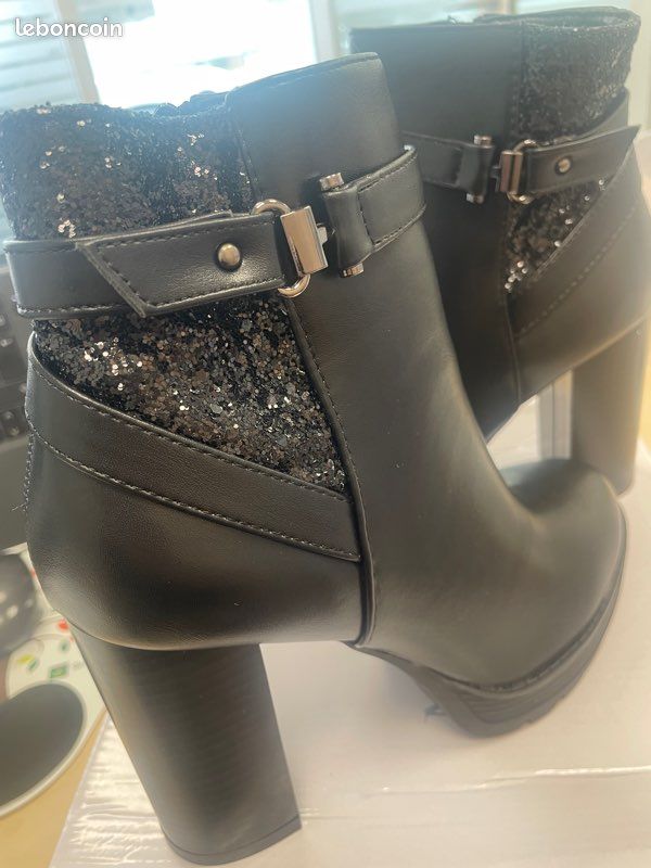 Bottes noires neuves (image 3)