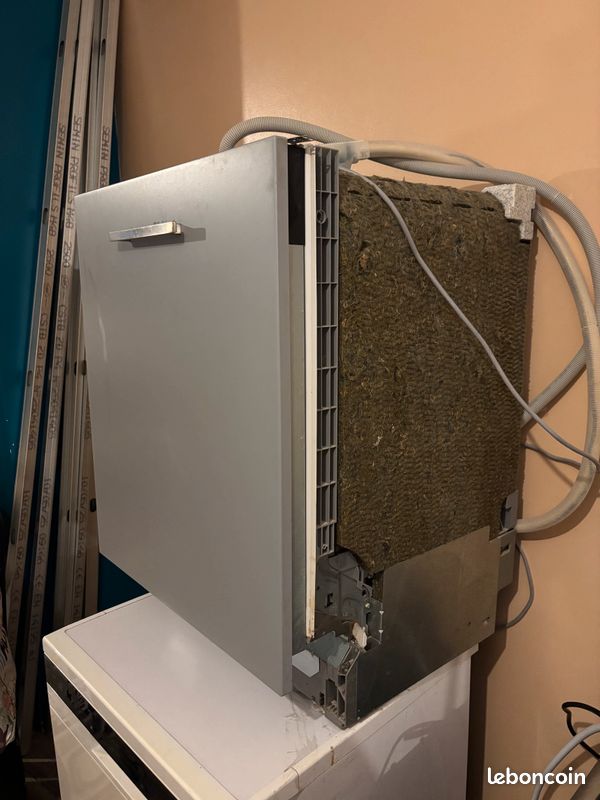 Lave-vaisselle encastrable BOSCH (image 2)