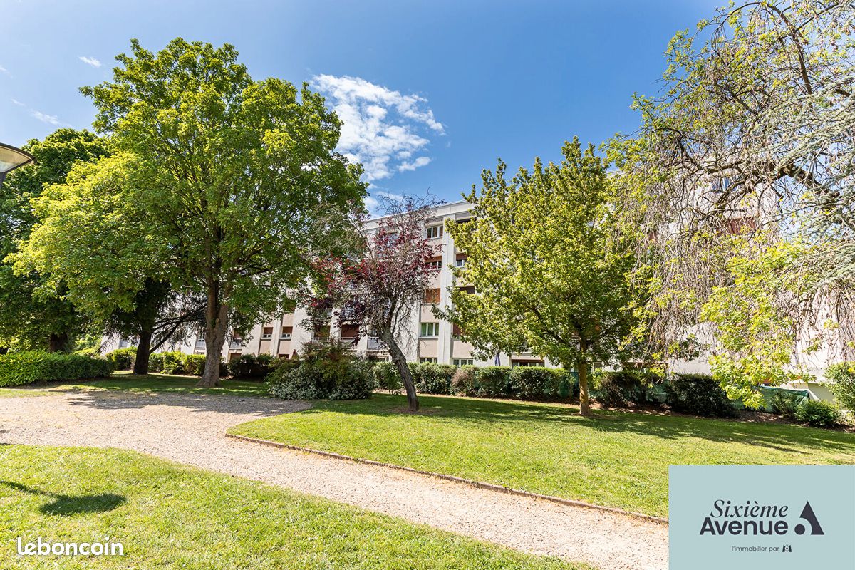 Appartement 5 pièces 83 m² · à Chilly-Mazarin · 83 m² · 159 000 €
