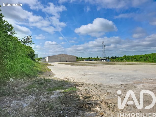 Maison 4 pièces 1080 m²