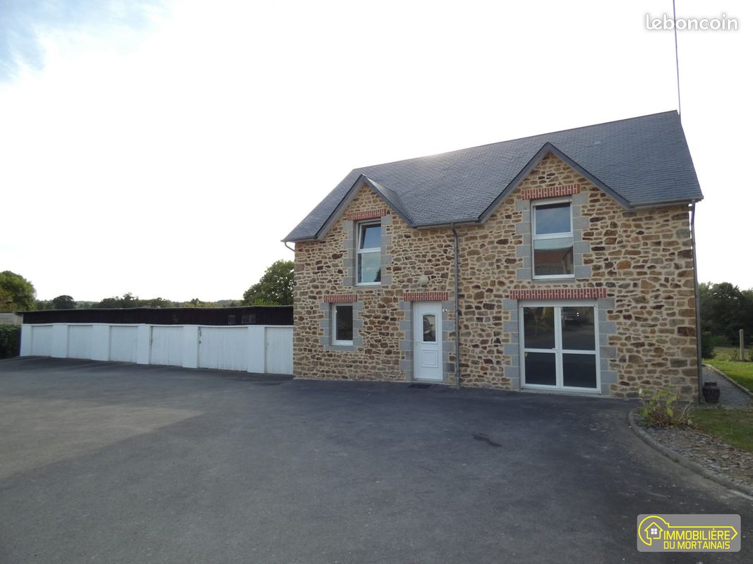 Maison 4 pièces 117 m² · à Saint-Hilaire-du-Harcouët · 117 m² · 266 500 €