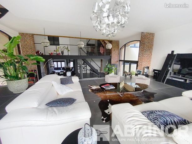 Maison 11 pièces 423 m²