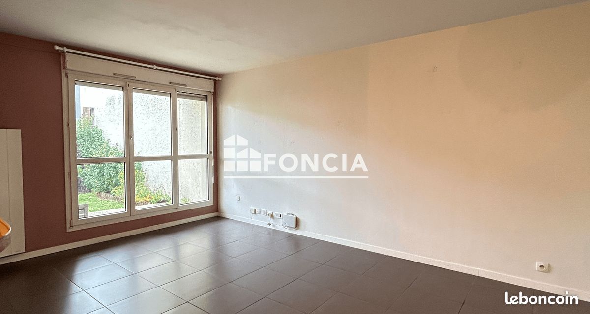Appartement 3 pièces 61 m² · à Palaiseau · 61 m² · 1 129 €/mois