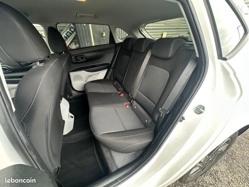 Hyundai i20 1.0 T-GDi 100ch Hybrid Intuitive (image 24)