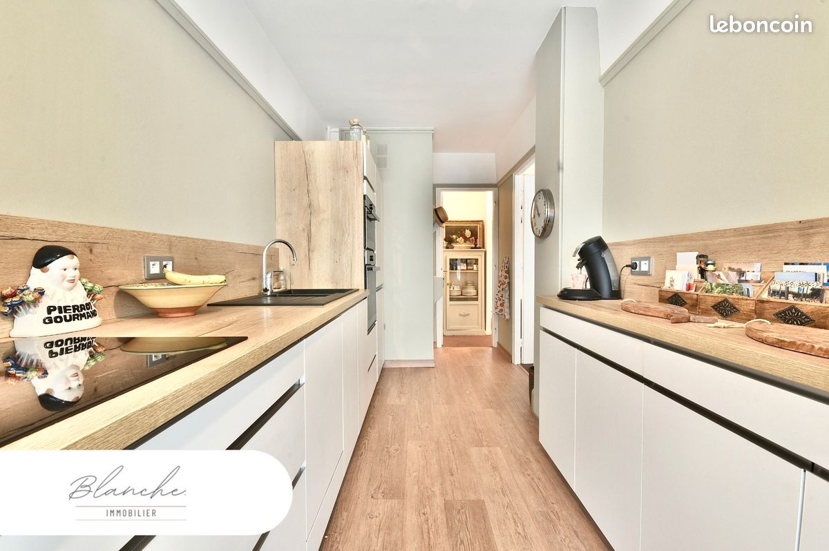 Appartement 4 pièces 87 m² · à Lille · 87 m² · 215 000 €