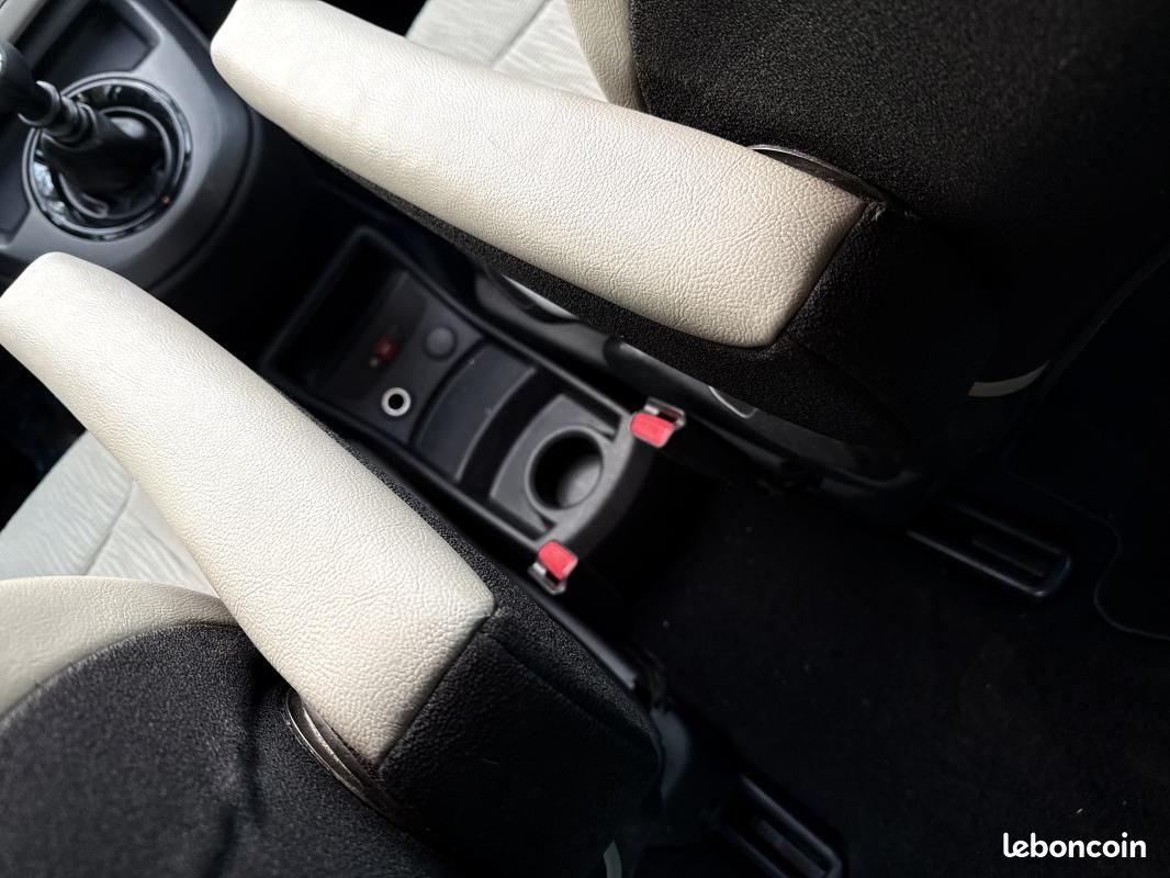 Citroën C4 Picasso Grand 1.6 HDi 112cv Exclusive *Ct Révision Kit Distribution Ok*Véhicule Sous G... (image 27)