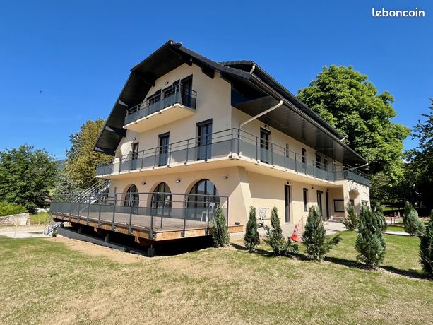 Immeuble 450 m² Montcel