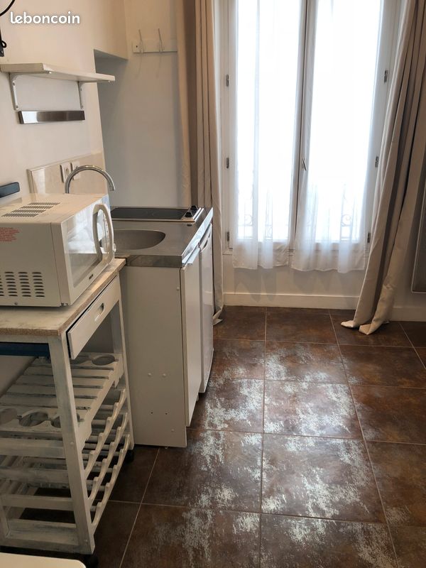 Appartement 1 pièce 15 m² · à Paris · 15 m² · 640 €/mois